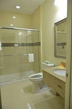 Whitney Inn & Suites Hamden Kültér fotó